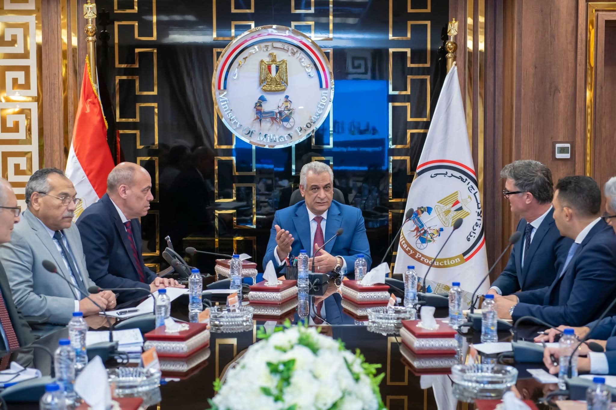 وزير الدولة للإنتاج الحربي يبحث مع شركة يونغ-هانز و شركة تاليس مصر فرص التعاون في مجال الصناعات الدفاعية | أموال الغد