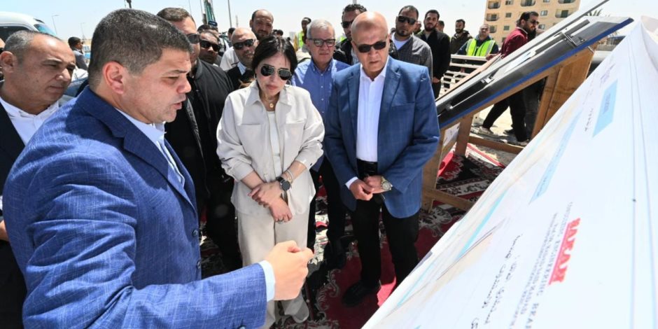 وزيرة الإسكان تتفقد مشروعات البحيرات الجنوبية "نيو مارينا" - صوت الأمة