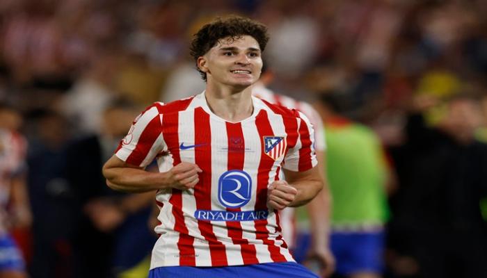 دوري أبطال أوروبا.. ألفاريز يحطم رقم ميسي