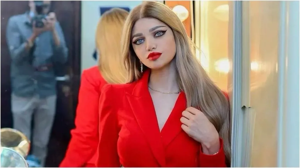 واقعة النزهة.. ياسمين الخطيب تثير الجدل بعد دفاعها عن مُلقي المياه على المصلين