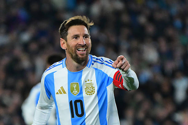 ميسي يتصدر قائمة الأرجنتين الأولية لمونديال 2026.. وغياب ديبالا الأبرز