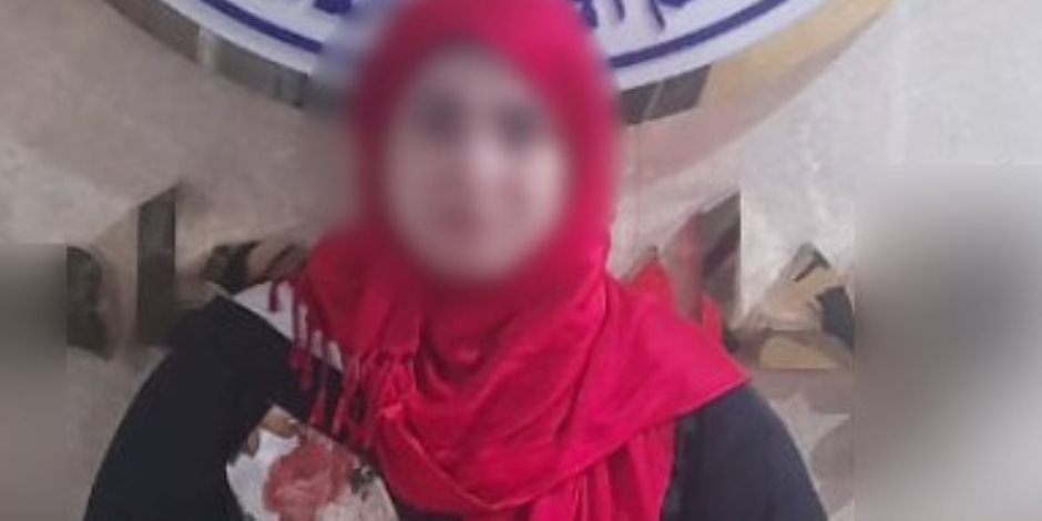 ضبط إحدى السيدات بالجيزة بتهمة النصب على المواطنين والاستيلاء على أموالهم - صوت الأمة