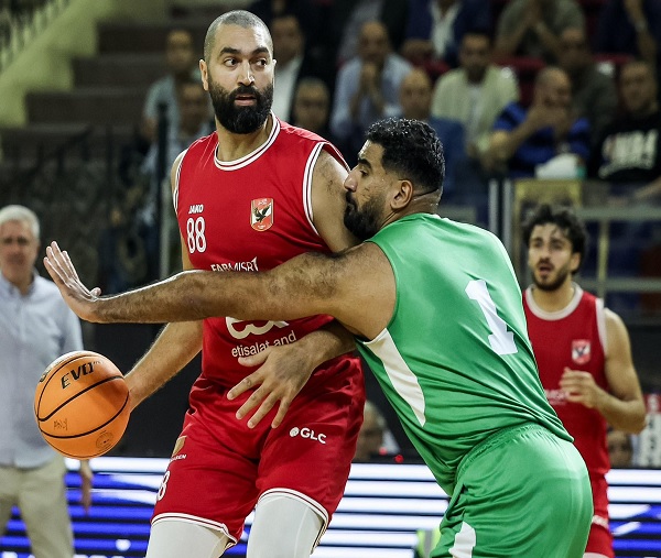 طاقم حكام أجانب لمباراة الأهلي والاتحاد في ثالث مباريات نهائي دوري السلة
