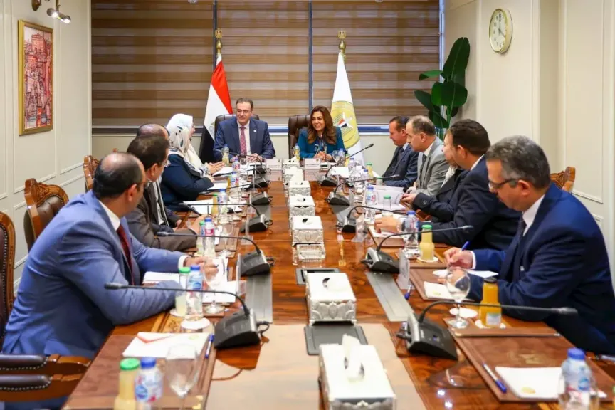 اجتماع موسع في الجهاز المركزي للتنظيم والإدارة لمتابعة تطوير الوحدات الإدارية.. تعرف على التفاصيل