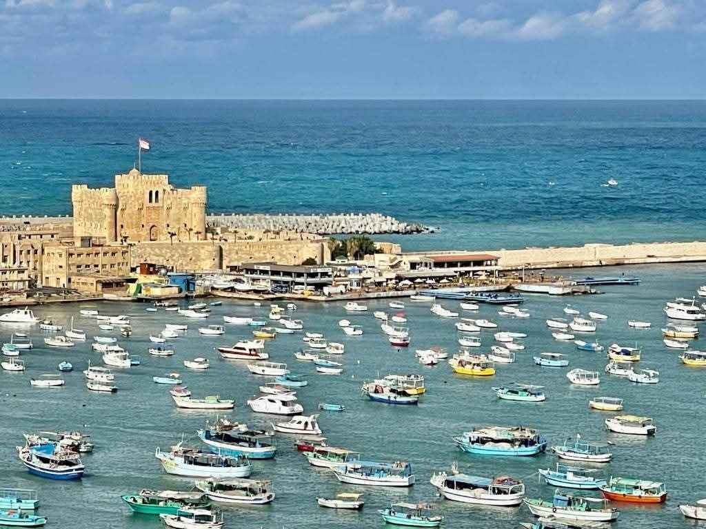 سياحة ومصايف الإسكندرية: منطقة بحري تعود لصدارة المشهد السياحي بعد زيارة ماكرون الأخيرة