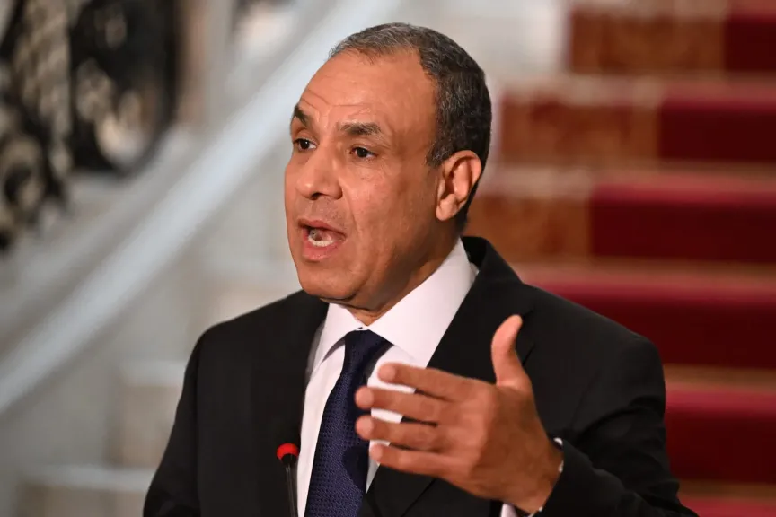 وزير الخارجية يبحث هاتفيًا مع مستشار الرئيس الأمريكي تطورات الأوضاع الإقليمية