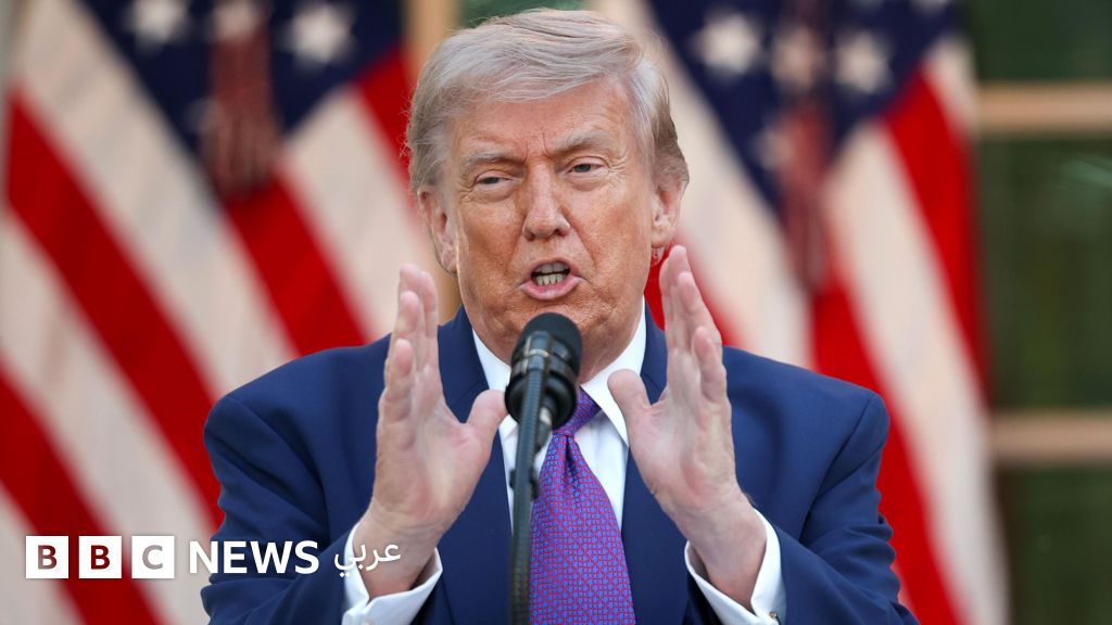 ترامب يعلق هجوماً على إيران كان مقرراً الثلاثاء في ظل استمرار المفاوضات - BBC News عربي