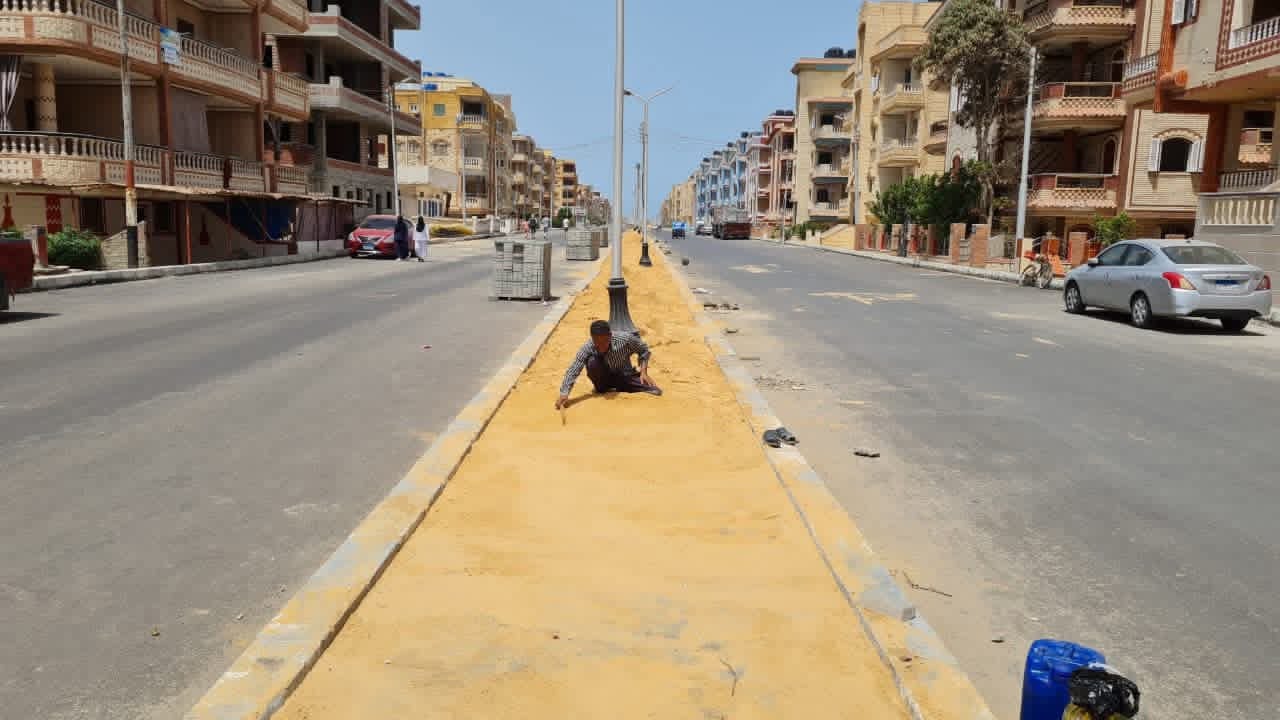 محافظ كفر الشيخ: استمرار أعمال تركيب الإنترلوك بمصيف بلطيم ضمن مشروعات الخطة الاستثمارية