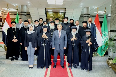 محافظ القليوبية خلال استقبال وفد من الكنيسة للتهنئة بعيد الأضحى: المناسبات الدينية تعزز المحبة