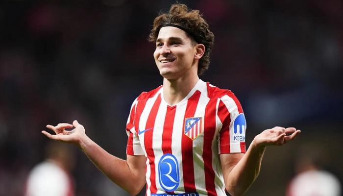 هل فتح أتلتيكو مدريد باب الرحيل أمام جوليان ألفاريز؟