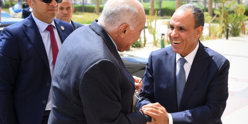وزير الخارجية يستقبل وزير الشئون الخارجية الجزائري بالقاهرة ويبحثان تعزيز العلاقات الثنائية والتطورات الإقليمية - صوت الأمة