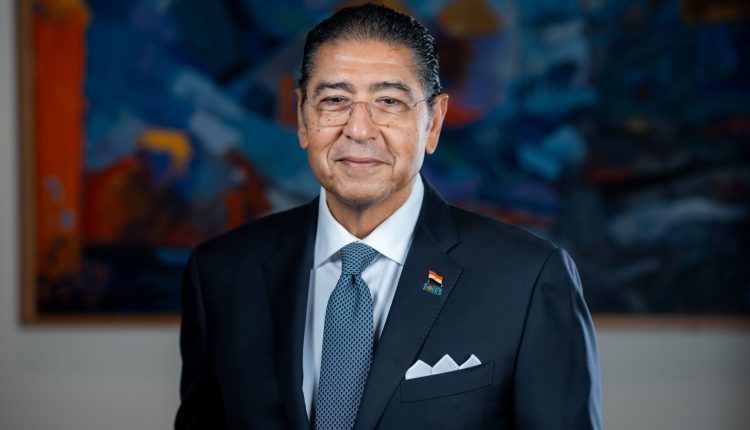 هشام عز العرب: مصر تمتلك فرصًا اقتصادية ضخمة ويجب وضع سقف واضح للدين العام | أموال الغد