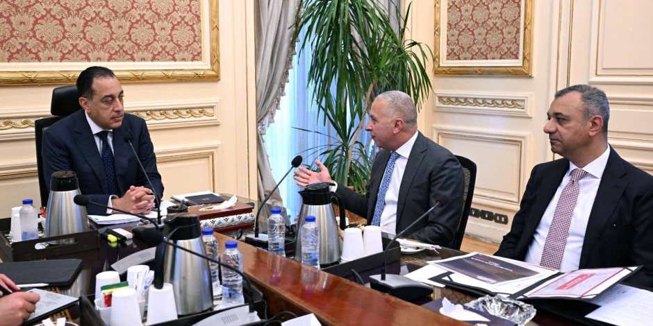 رئيس الوزراء يلتقى الرئيس التنفيذي والعضو المنتدب لشركة "السويدي إلكتريك" لبحث خطة عمل وتوسعات الشركة - صوت الأمة