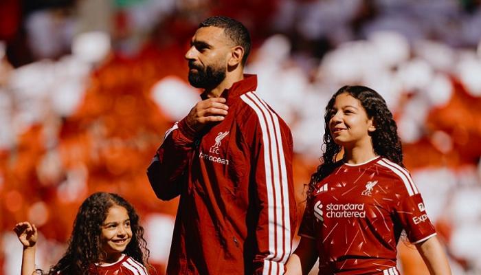 محمد صلاح يعلن موعد حسم مستقبله