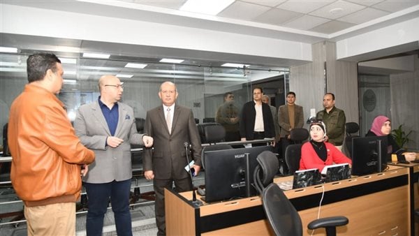 محافظ الفيوم يتابع مع الأجهزة التنفيذية تداعيات الطقس غير المستقر
