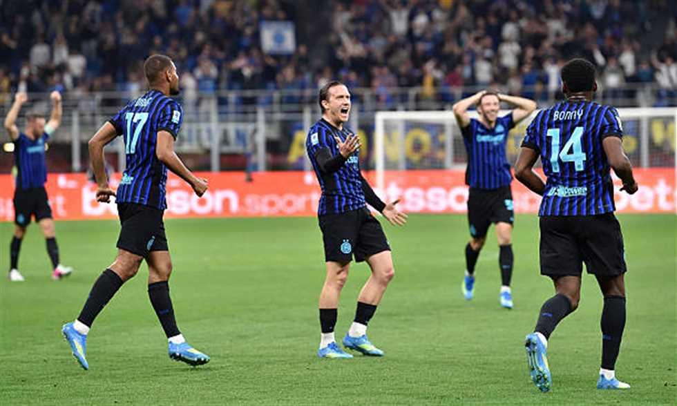 انتهت الدوري الإيطالي - إنتر (2)-(0) بارما.. النيراتزوري بطل إيطاليا