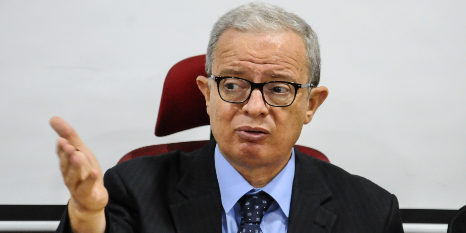 نائب رئيس الوزراء يبحث مع رئيس الوطنية للإعلام تطورات خطة الإصلاح المالي - صوت الأمة