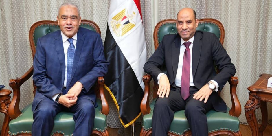 وزير العمل يلتقي الرئيس التنفيذي لمجموعة العربي.. وشراكة استراتيجية لتأهيل الشباب - صوت الأمة