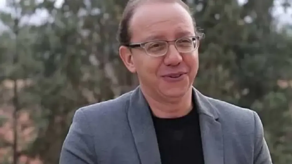 جدل واسع حول اعتقال الفنان السوري معن عبد الحق نجم باب الحارة.. ما حقيقة السبب؟