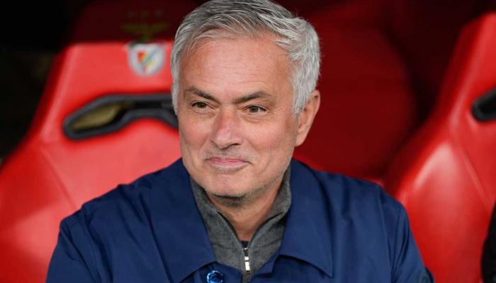 مورينيو يقبل تحدي &laquo;حلبة شجار&raquo; ريال مدريد