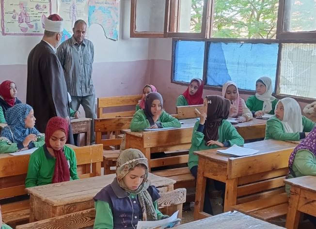 ختام امتحانات النقل الابتدائي والثانوي بمنطقة سوهاج الأزهرية