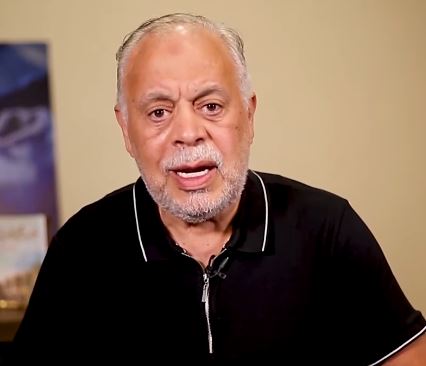 أشرف زكي: ظاهرة نبطشية العزاءات لابد أن تواجه.. إحنا بنشوه في فننا ورموزنا