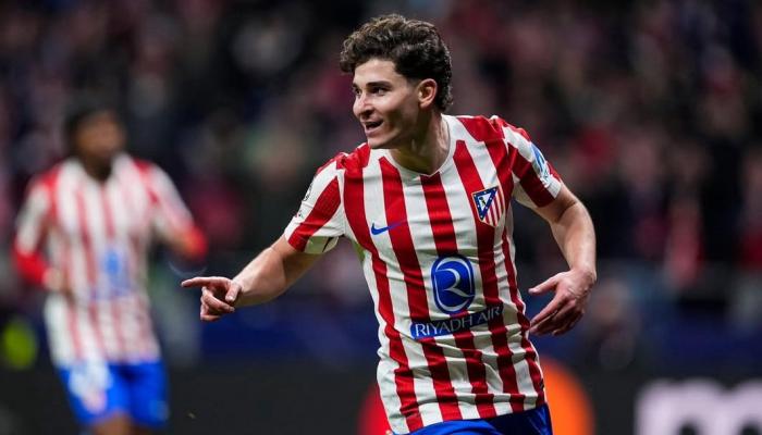 عرض ريال مدريد لألفاريز.. رغبة حقيقية أم لرفع السعر على برشلونة؟