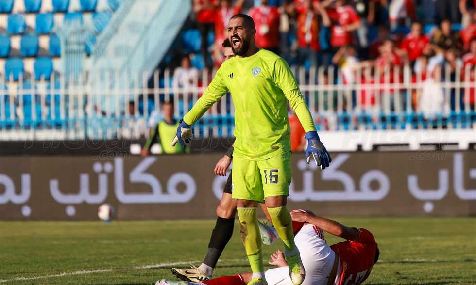 عامر عامر الأكثر حفاظا على نظافة شباكه في الدوري المصري 2025-26
