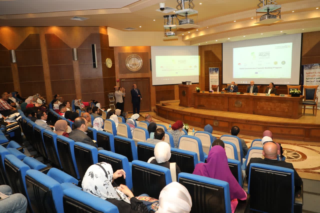 محافظ القاهرة: ندعم المبادرة الوطنية للمشروعات الخضراء الذكية لتحقيق أهداف التنمية المستدامة وتعزيز العمل المناخي