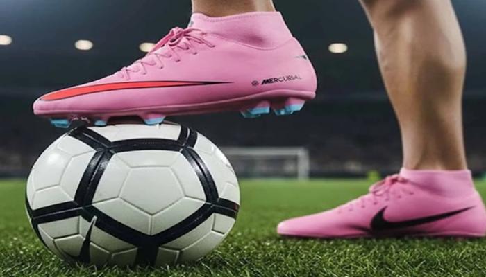 الأحذية الوردية.. سر مونديال 2026