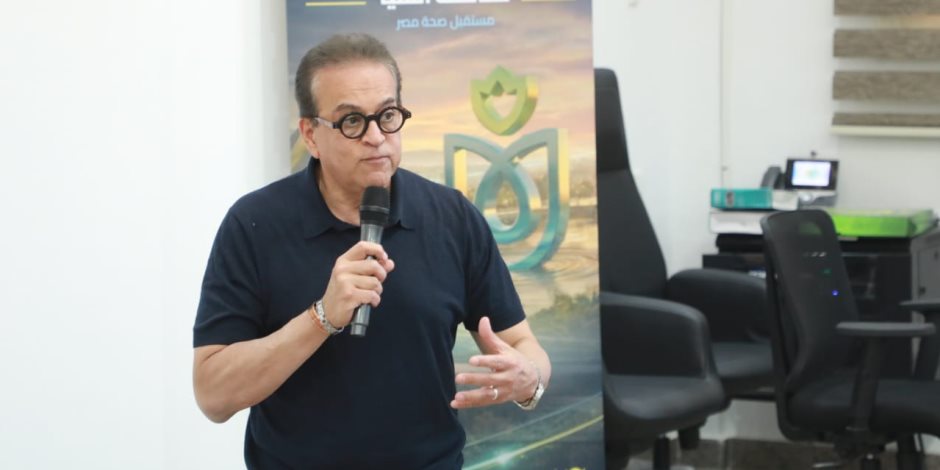 وزير الصحة يشهد تسجيل المواطنين بمنظومة التأمين الصحي الشامل بالمنيا ويتفقد مركز التدريب والمحاكاة - صوت الأمة