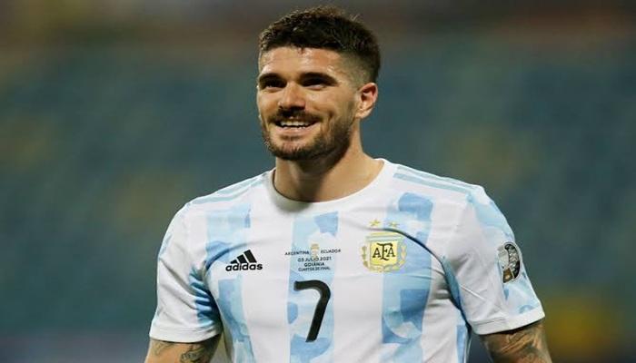 دي باول يفاجئ الجماهير بسر غريب عن ليونيل ميسي