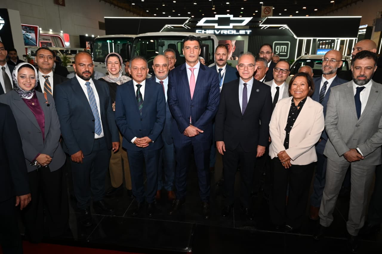 وزير الصناعة: السيارات على رأس أولويات استراتيجية 2030 لتعميق التصنيع المحلي | أموال الغد