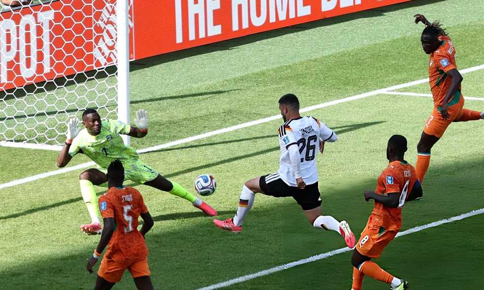 انتهت كأس العالم – ألمانيا (2)-(1) كوت ديفوار.. فوز الماكينات