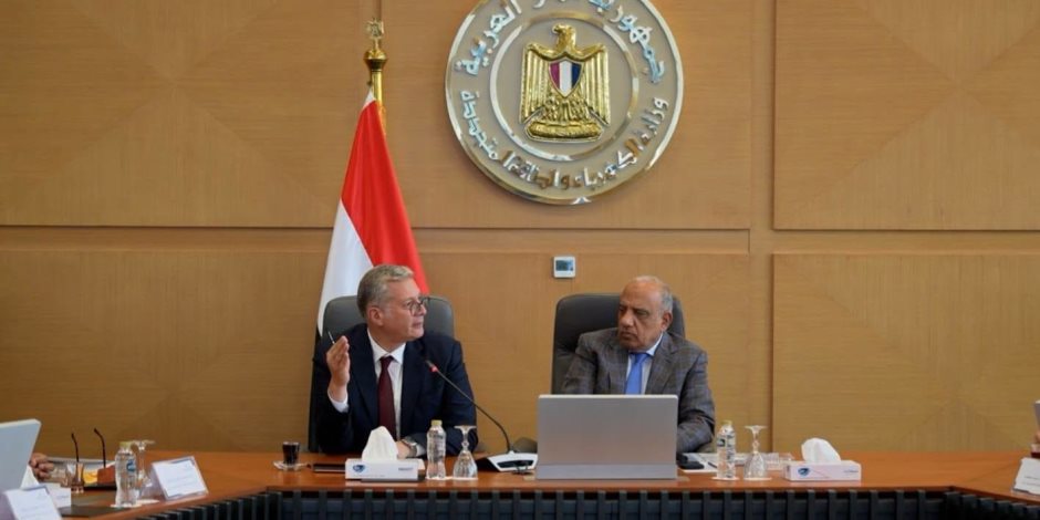 وزيرا الكهرباء والبترول يبحثان خطة العمل المشترك خلال فصل الصيف لمجابهة ارتفاع الأحمال - صوت الأمة
