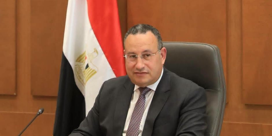 وزير التعليم العالي يهنئ جامعة المنصورة بمناسبة اكتشاف علمي عالمي جديد في مجال الحفريات الفقارية - صوت الأمة