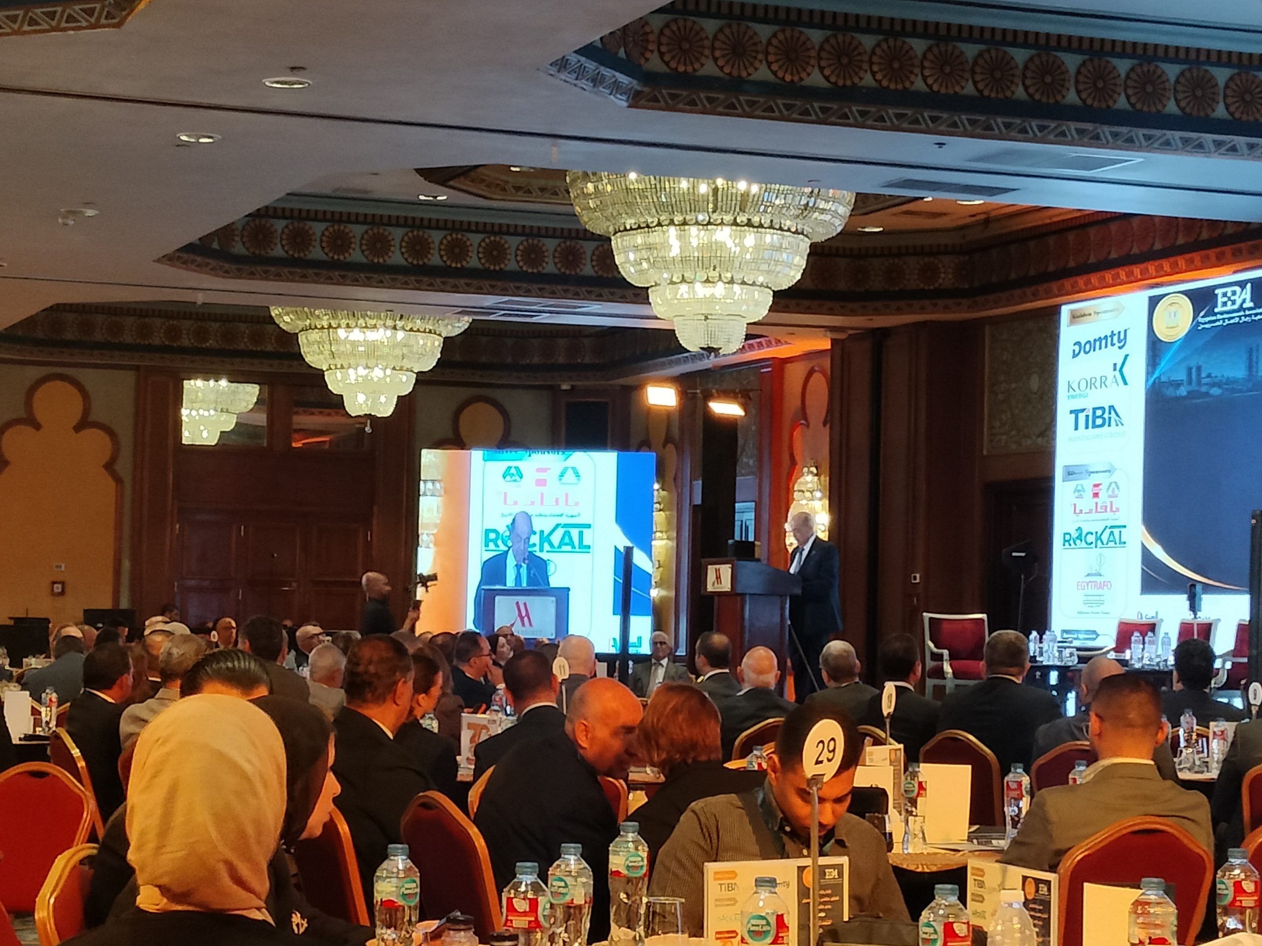 رئيس رجال الأعمال المصريين يطالب بتبسيط الإجراءات وتوفير الطاقة والأراضي لتعزيز النمو الاقتصادي | أموال الغد