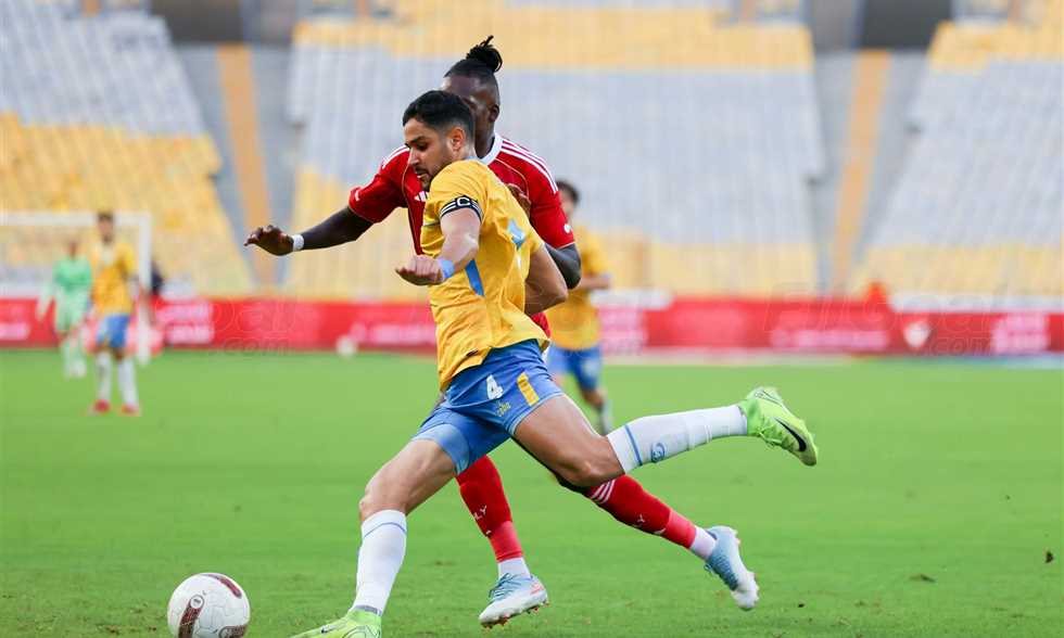 خبر في الجول - محمد عمار على أعتاب المقاولون العرب