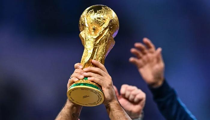 ملعب نهائي كأس العالم 2030 يثير غضب رئيس الاتحاد الإسباني