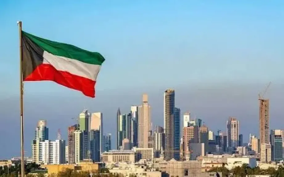 الخارجية الكويتية: تحتفظ بحقنا الكامل في الدفاع عن النفس والرد على العدوان الإيراني
