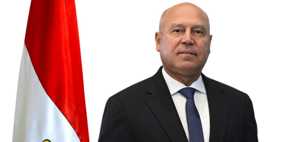 وزير النقل: ميناء الإسكندرية يحقق معدلات غير مسبوقة - صوت الأمة