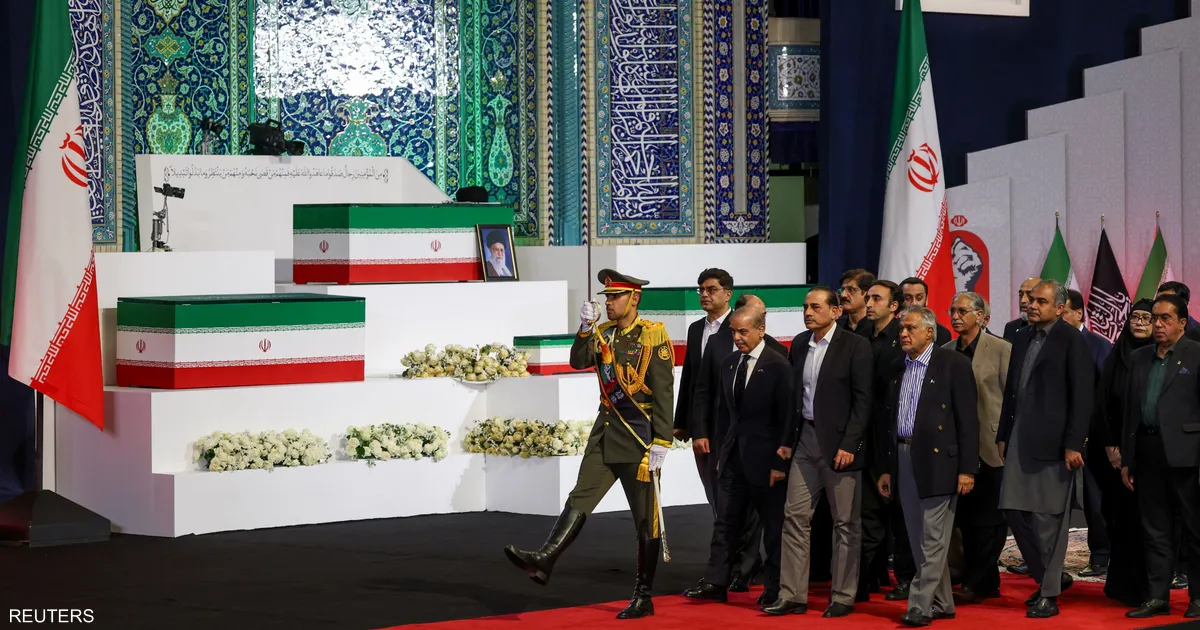 جنازة خامنئي.. حضور لافت لوفود السعودية وقطر وسلطنة عمان
