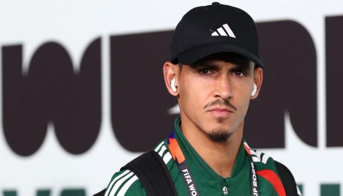 أثار جدلا واسعا.. سبب رفض عيسى ماندي الاعتزال دوليا