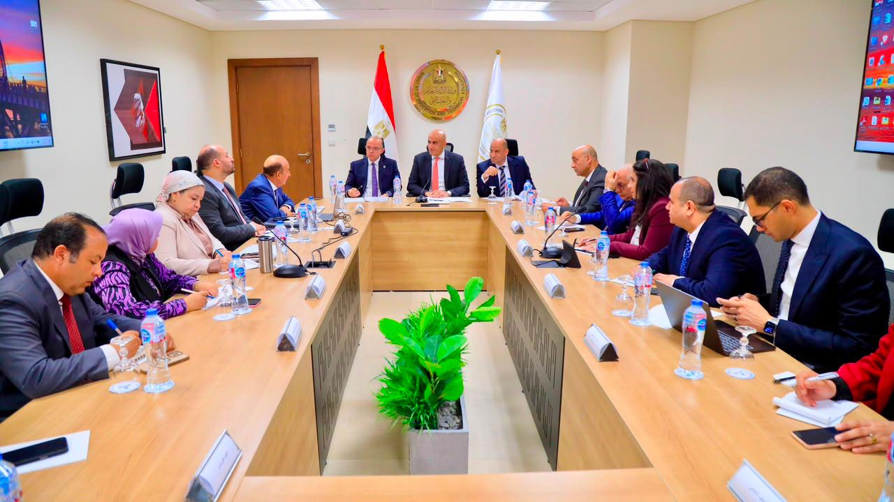 تحالف بين التعليم والاستثمار والعمل لتأهيل كوادر فنية وفق المعايير الدولية | أموال الغد