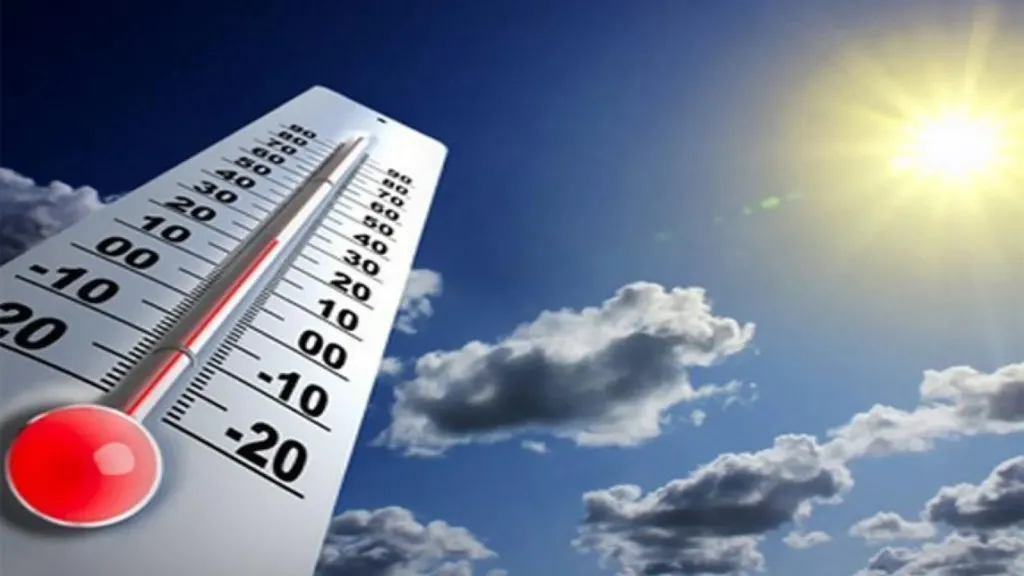 طقس اليوم: أجواء حارة رطبة والمحسوسة بالقاهرة 37 وجنوب الصعيد 40 درجة
